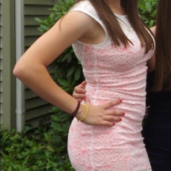 SOLD - White/ pink stylish dress - Picture 5 of 6